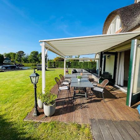 Vakantiehuis Aan Het Water In Friesland Sint Nicolaasga Kültér fotó